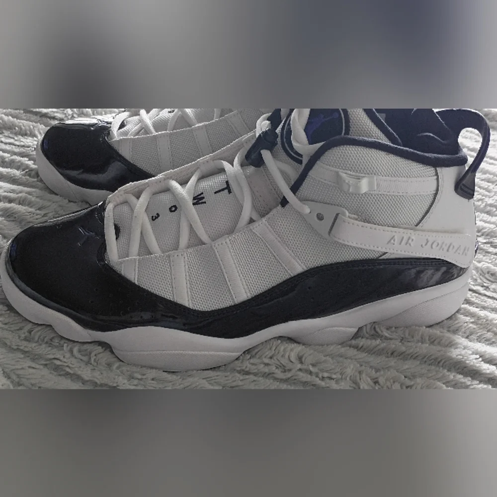 Jordan Nike 6 Rings... NEW